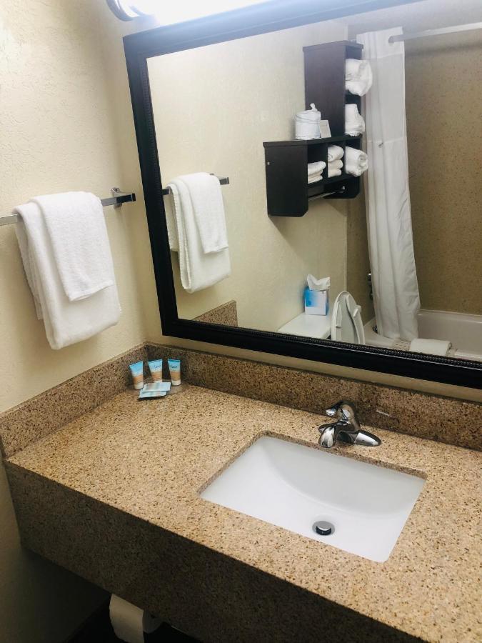 Quail Inn And Suites - Миртъл Бийч Екстериор снимка