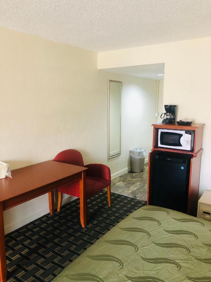 Quail Inn And Suites - Миртъл Бийч Екстериор снимка
