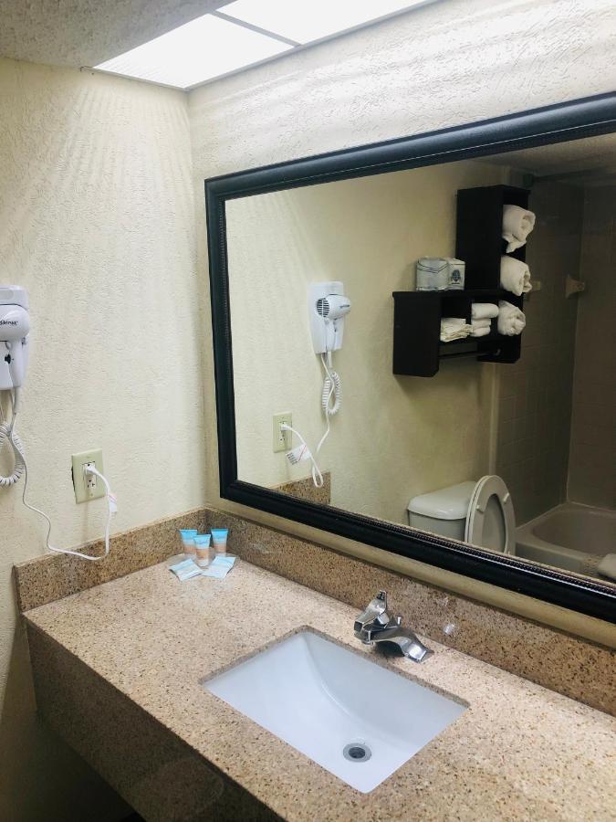 Quail Inn And Suites - Миртъл Бийч Екстериор снимка