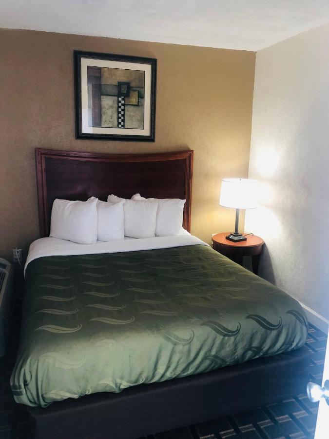 Quail Inn And Suites - Миртъл Бийч Екстериор снимка